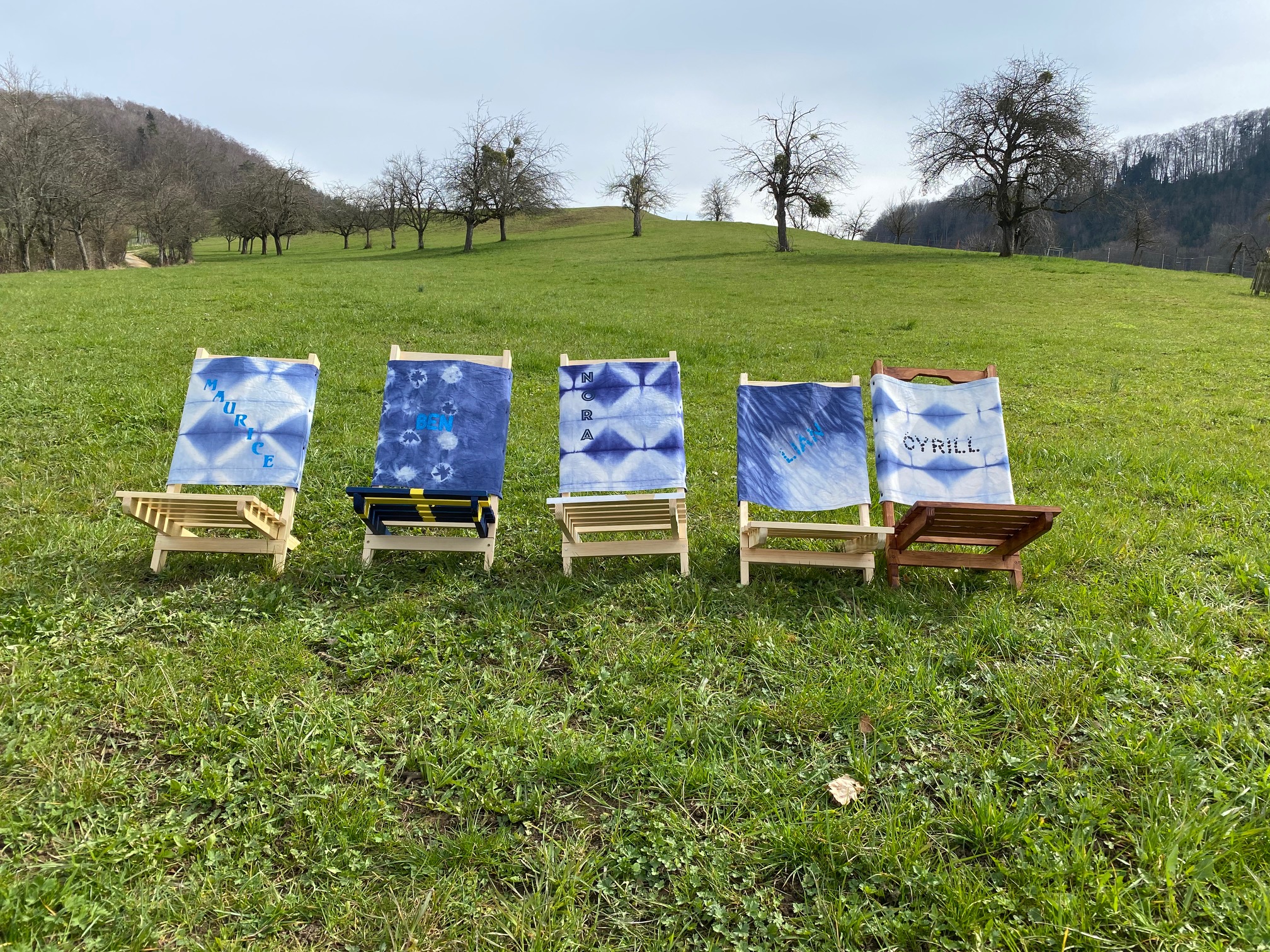 Unsere Liegestühle sind fertig – Schule Rothenfluh