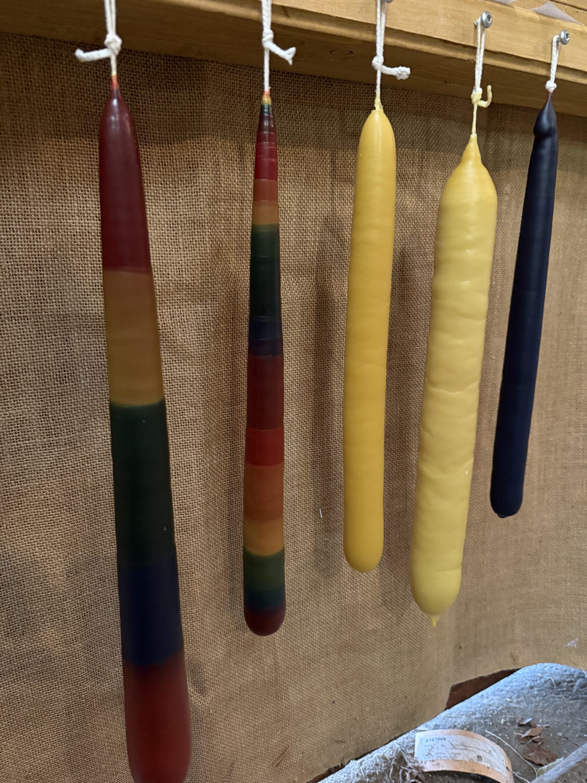 Read more about the article Kerzenziehen 2025